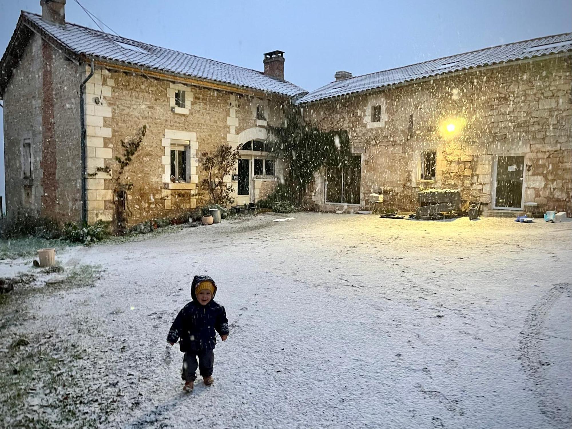 Ferme Gite Le Coeur Des Petits Chenes Saint-Pierre-de-Côle Esterno foto