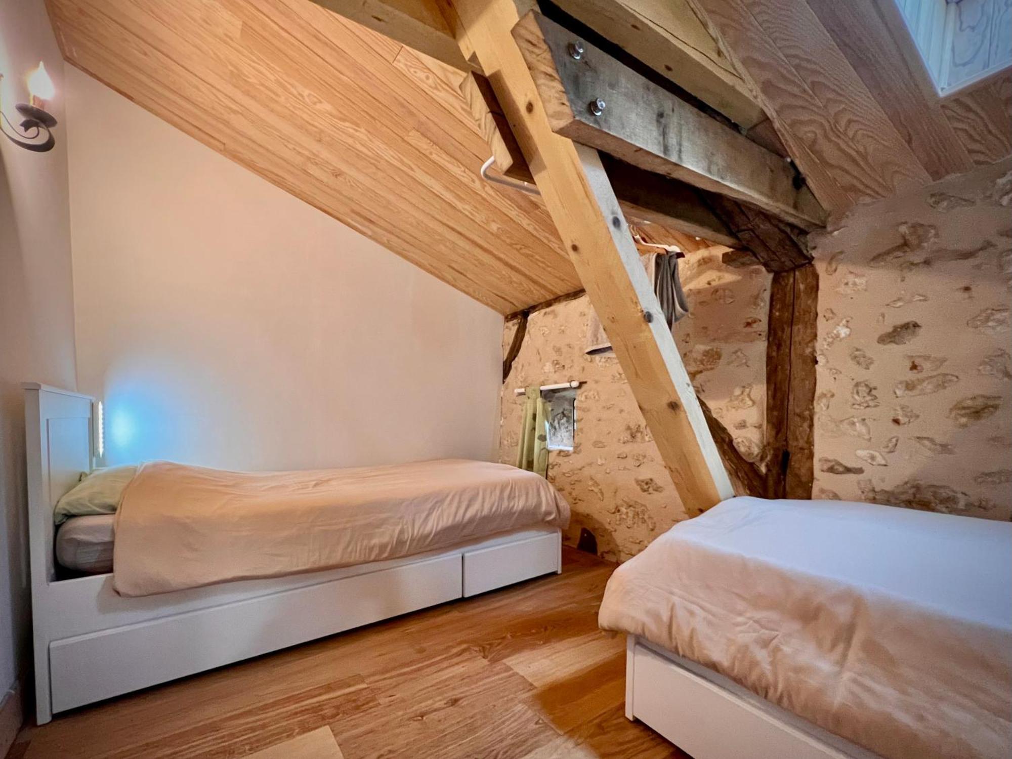 Ferme Gite Le Coeur Des Petits Chenes Saint-Pierre-de-Côle Esterno foto